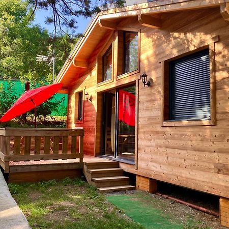 Camping L'Enclave Mobil-Home Estavar Zewnętrze zdjęcie