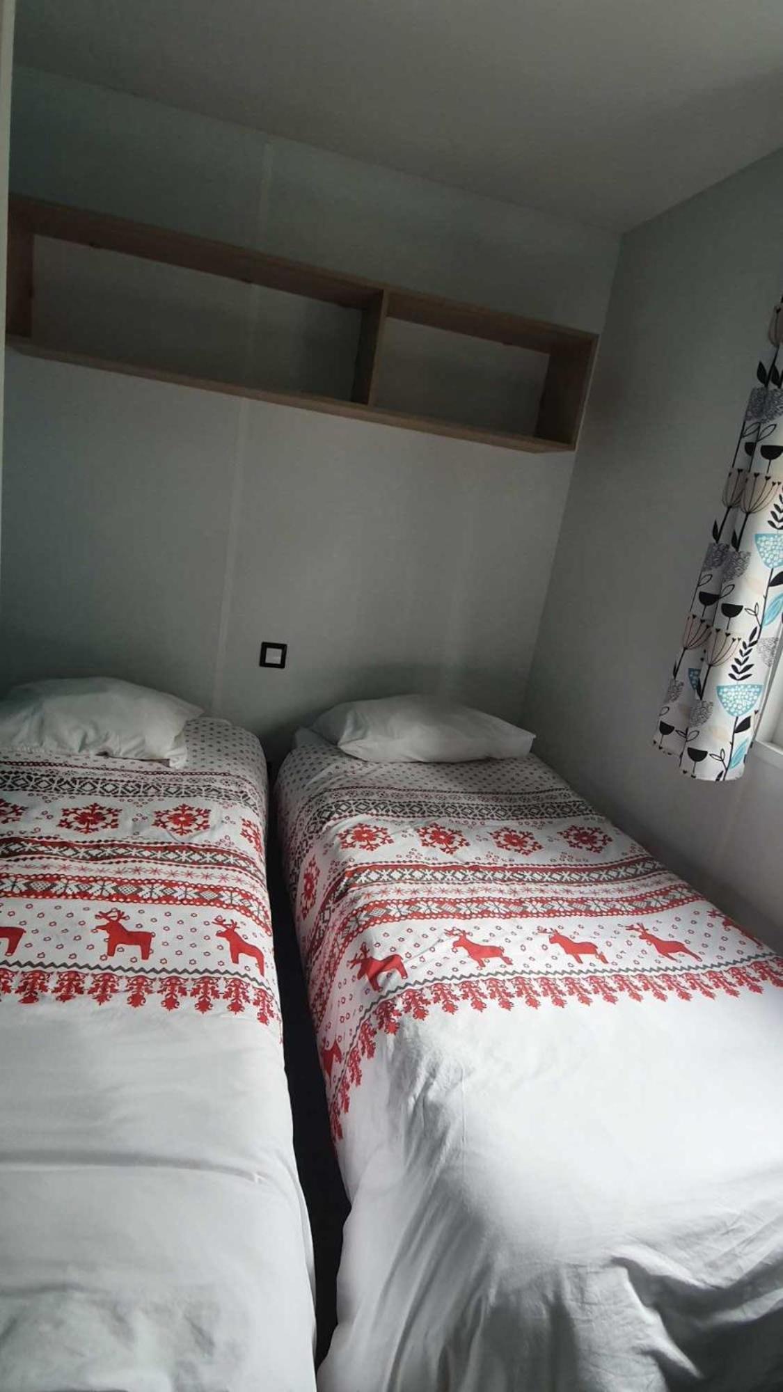 Camping L'Enclave Mobil-Home Estavar Zewnętrze zdjęcie