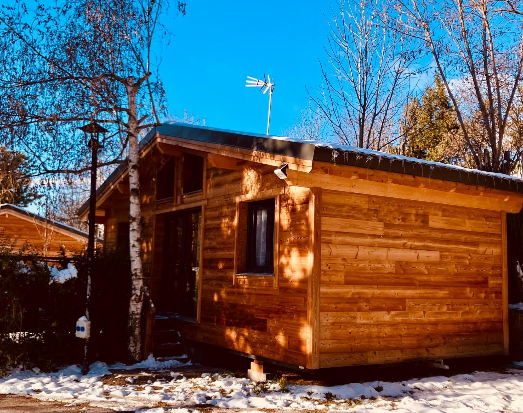 Camping L'Enclave Mobil-Home Estavar Zewnętrze zdjęcie